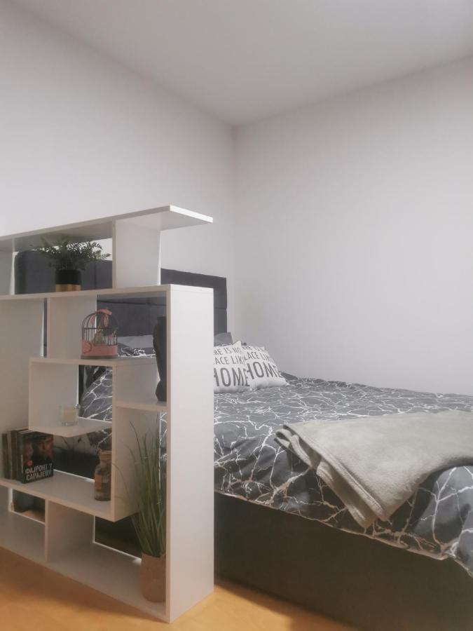 Amabilis Appartement Banja Luka Buitenkant foto