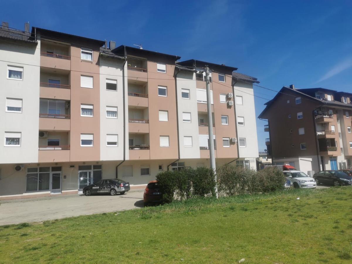Amabilis Appartement Banja Luka Buitenkant foto